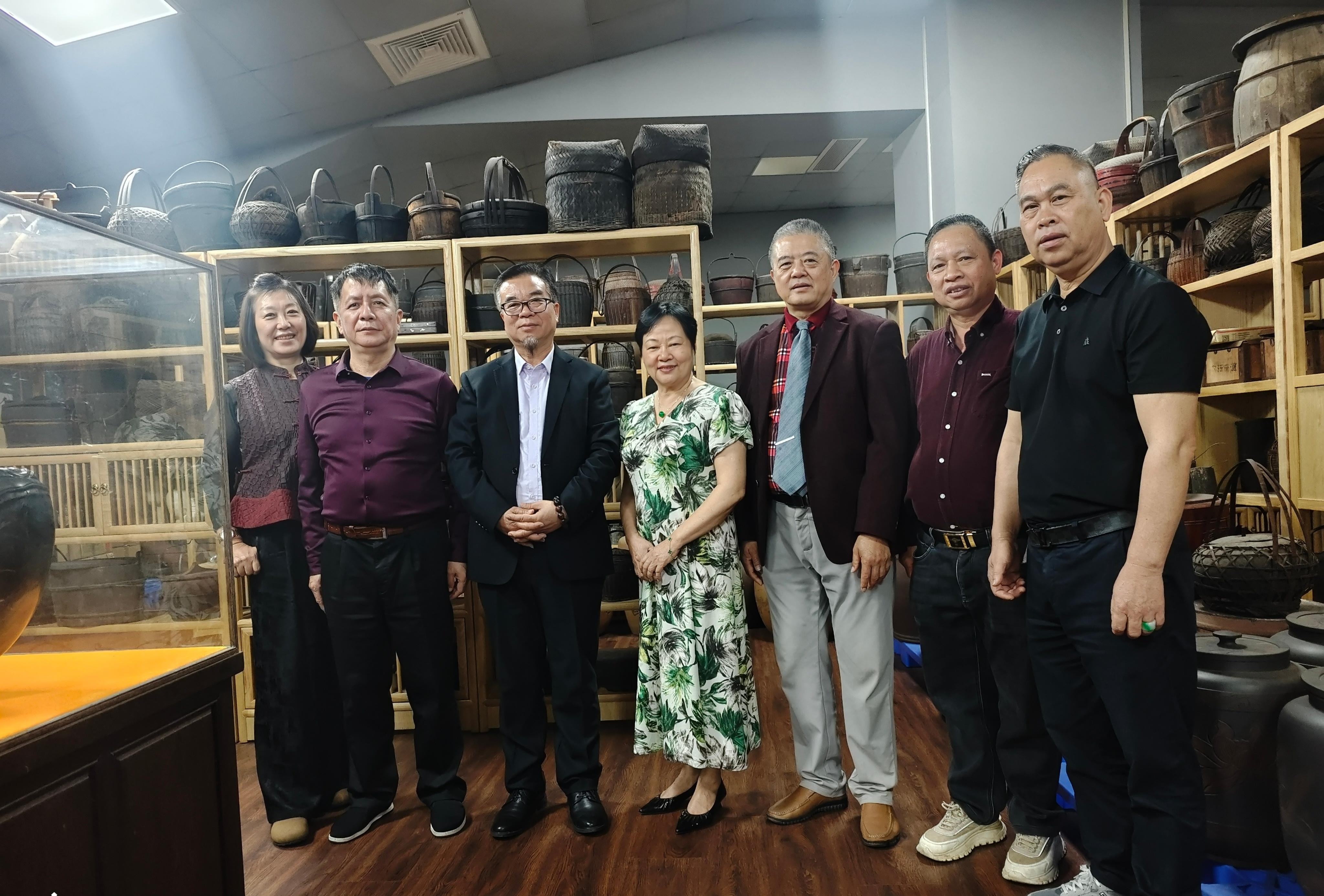 走访陆姑娘茶馆